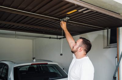 Garage Door Service in Arlington, VA